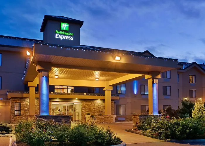 Holiday Inn Express Hotel & Suites Vernon By Ihg