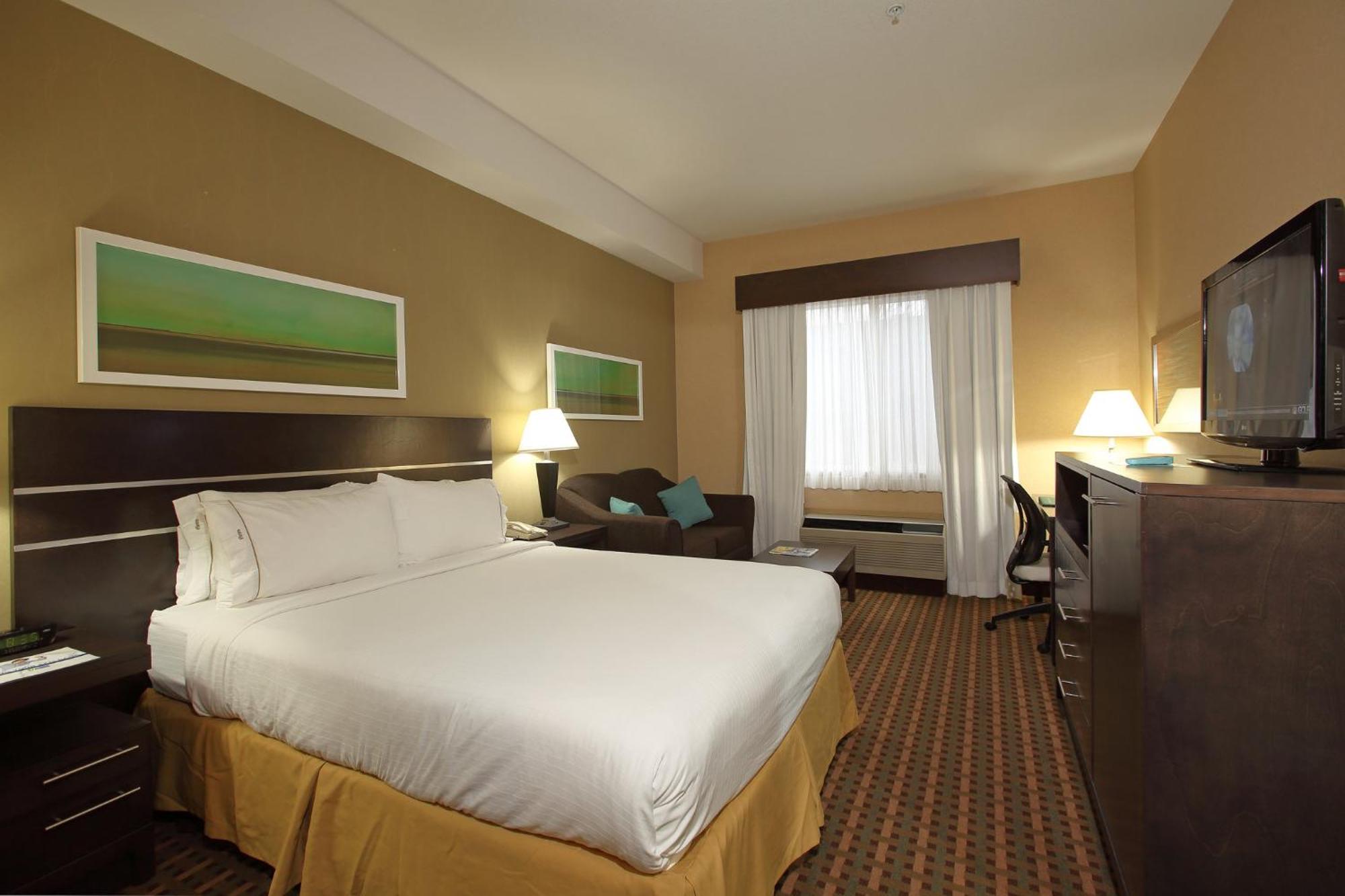 Hotel Express & By Ihg