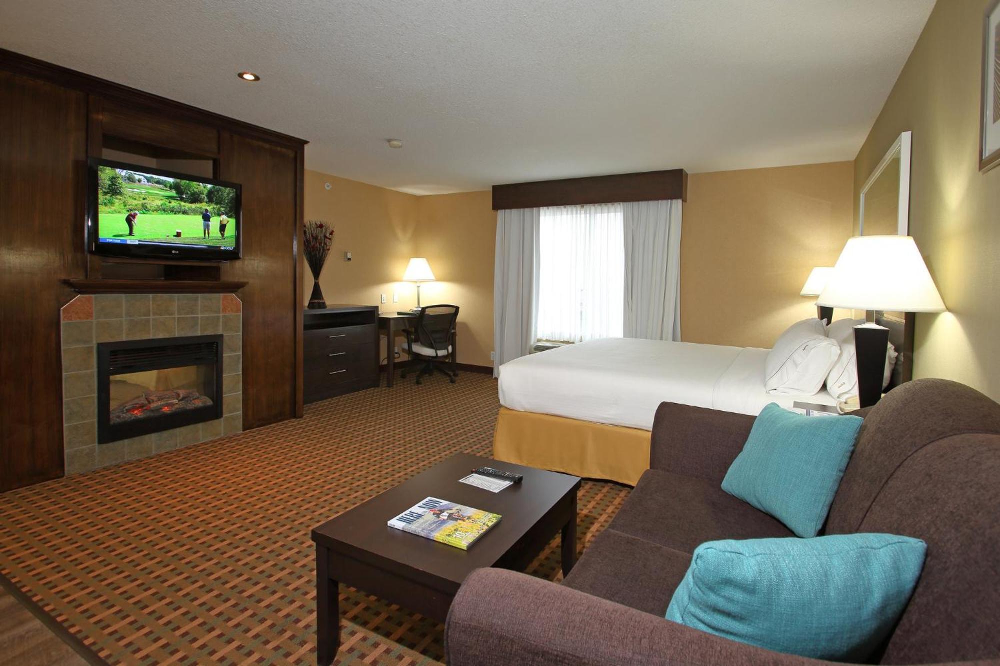 Express & By Ihg 3*