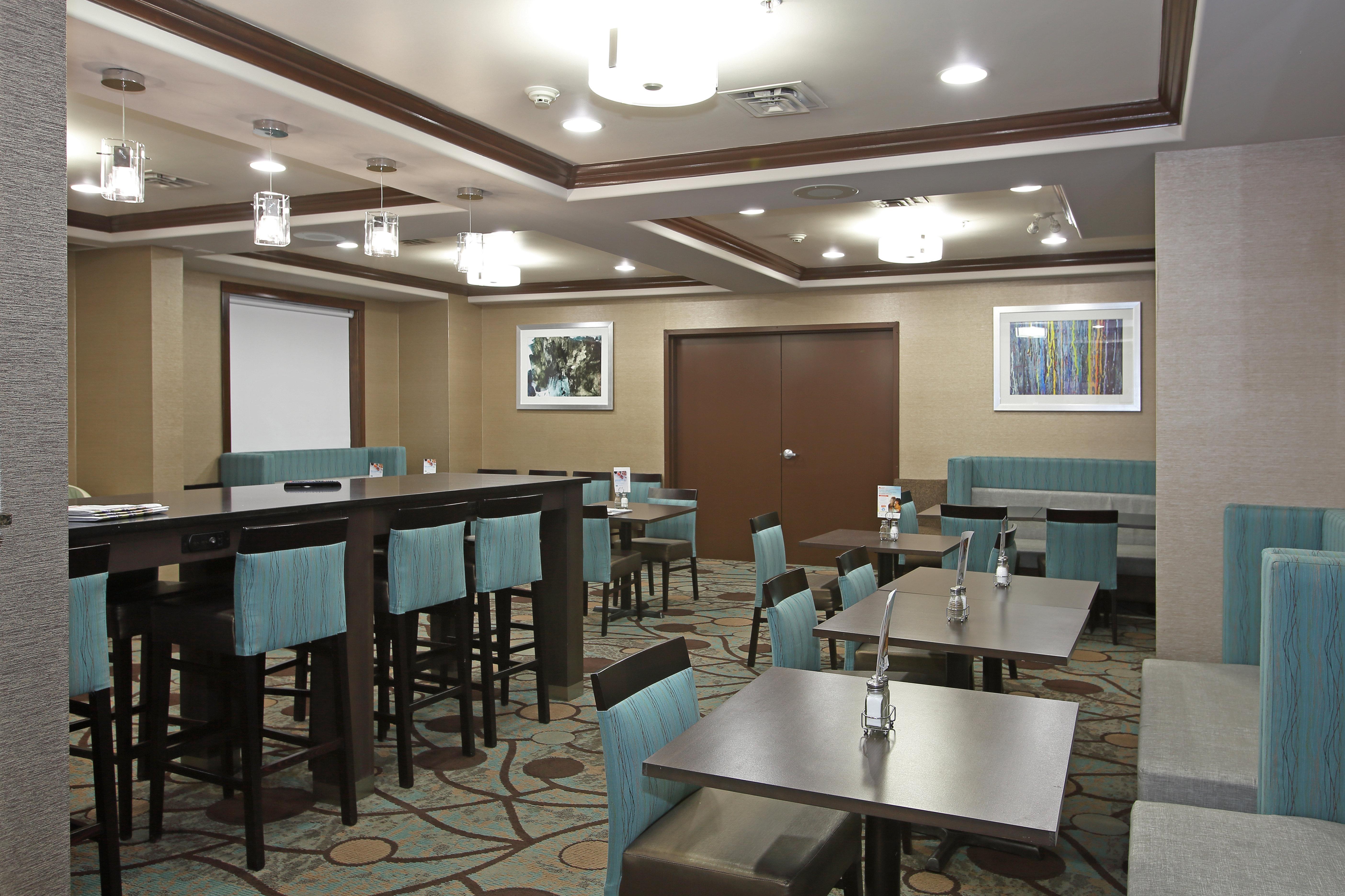 Express & By Ihg Vernon